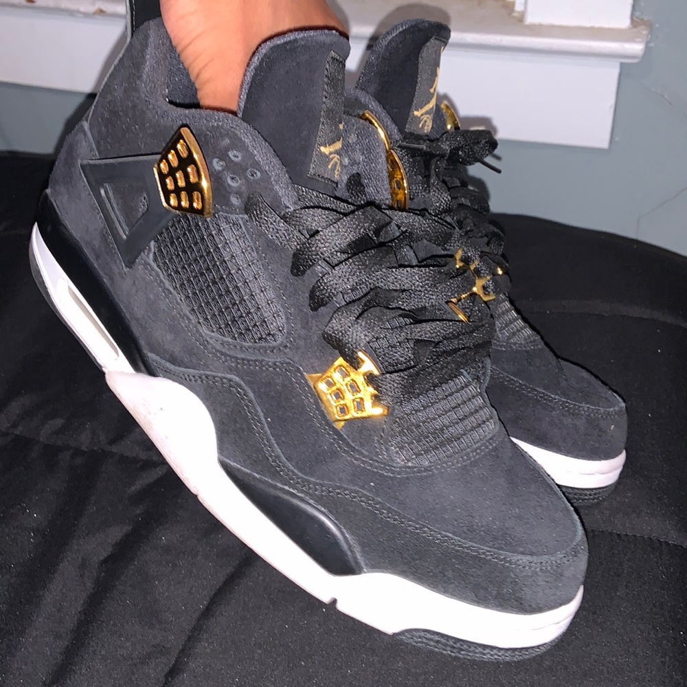 Jordan 4 (Royalty)